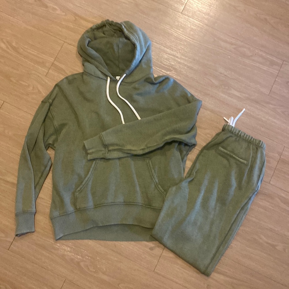 Aerie set